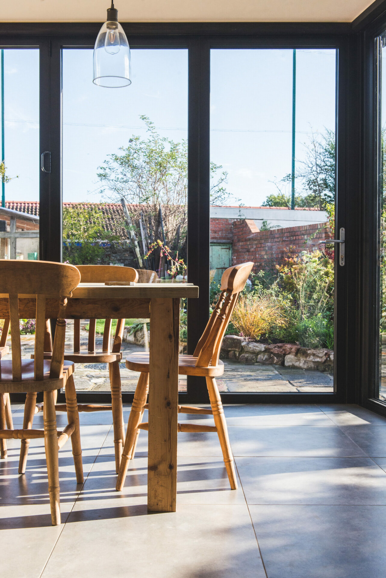 Dining room with corner glazing