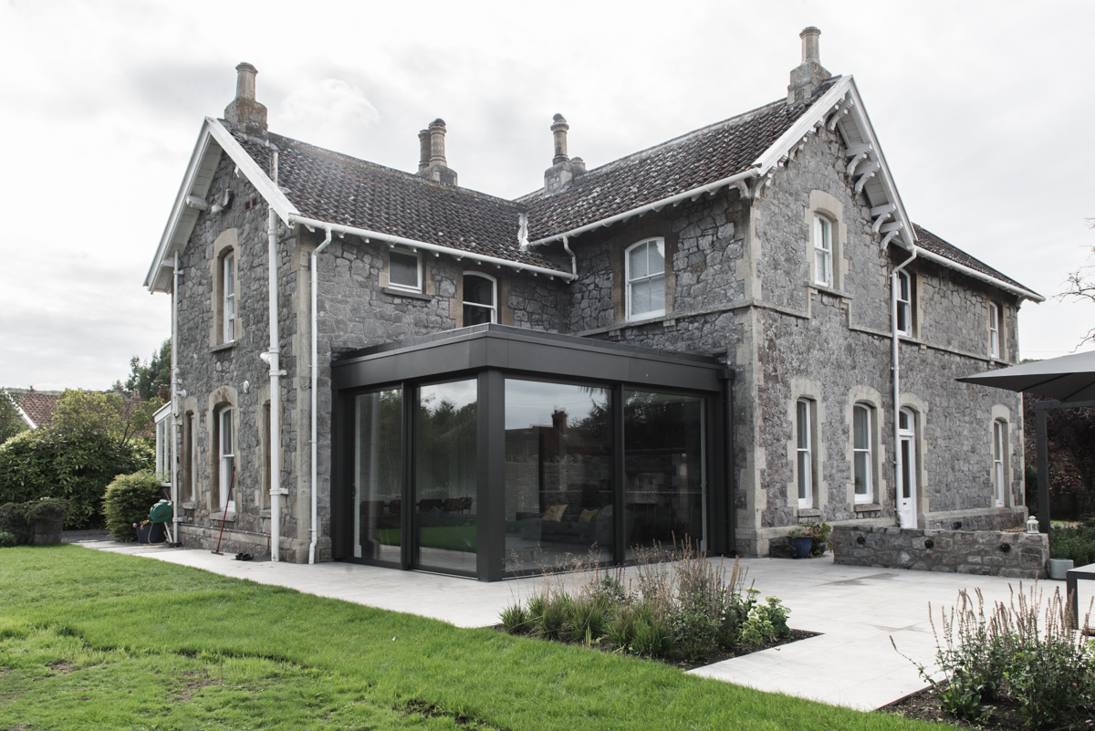 Glazed corner infill extension to period property